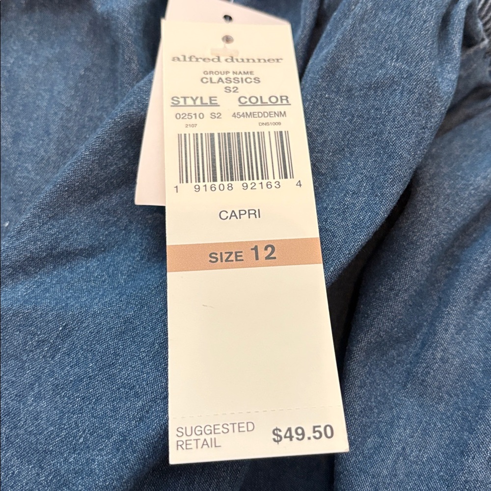 NWT Alfred Dunner Classic Fit Capri Pants Comfort Waist Medium Blue 12 - Picture 4 of 8